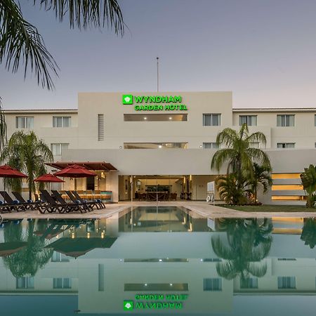 Wyndham Garden Playa Del Carmen Ξενοδοχείο Εξωτερικό φωτογραφία Holiday Inn Express Cancun