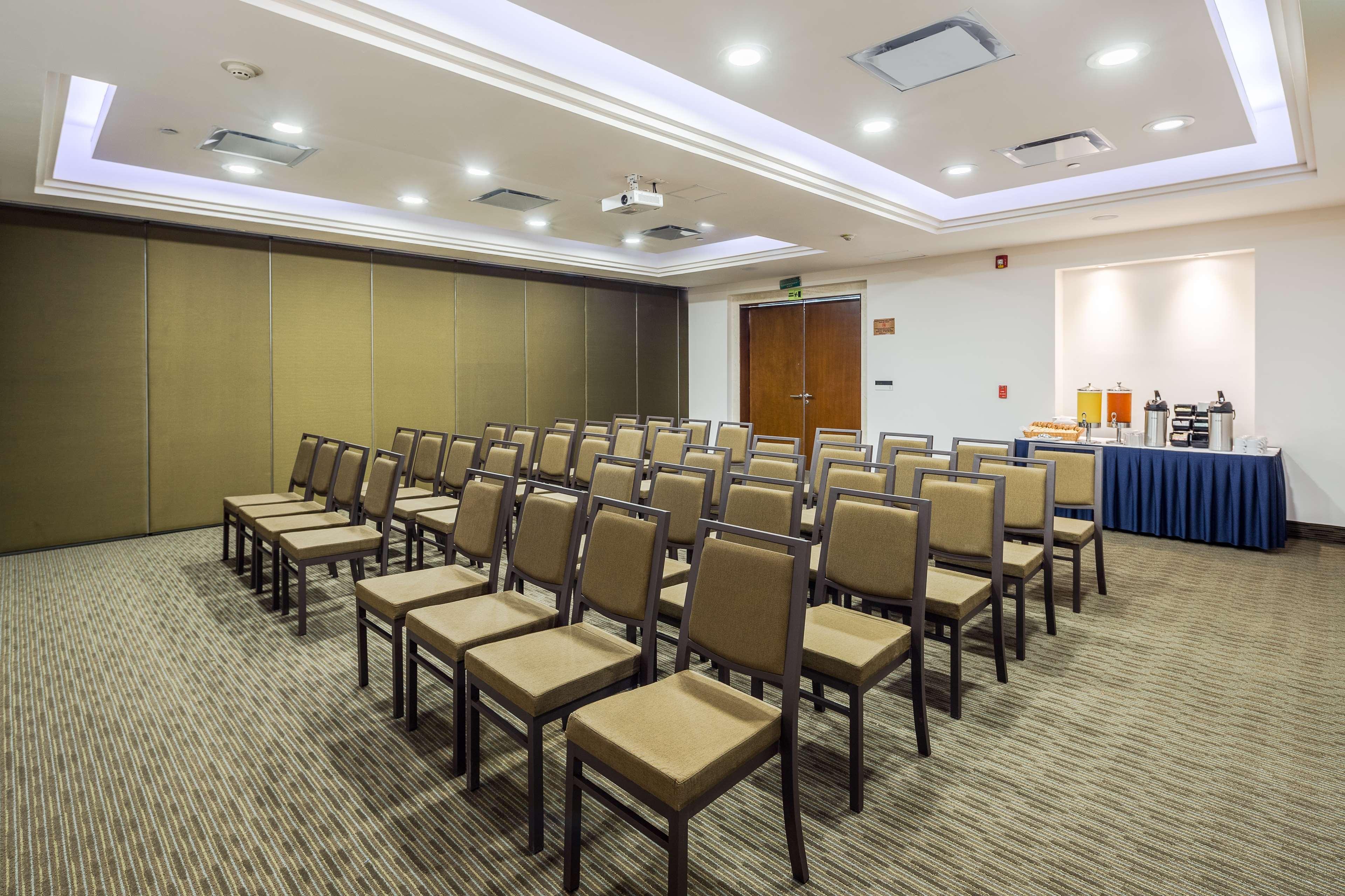 Wyndham Garden Playa Del Carmen Ξενοδοχείο Εξωτερικό φωτογραφία Meeting room