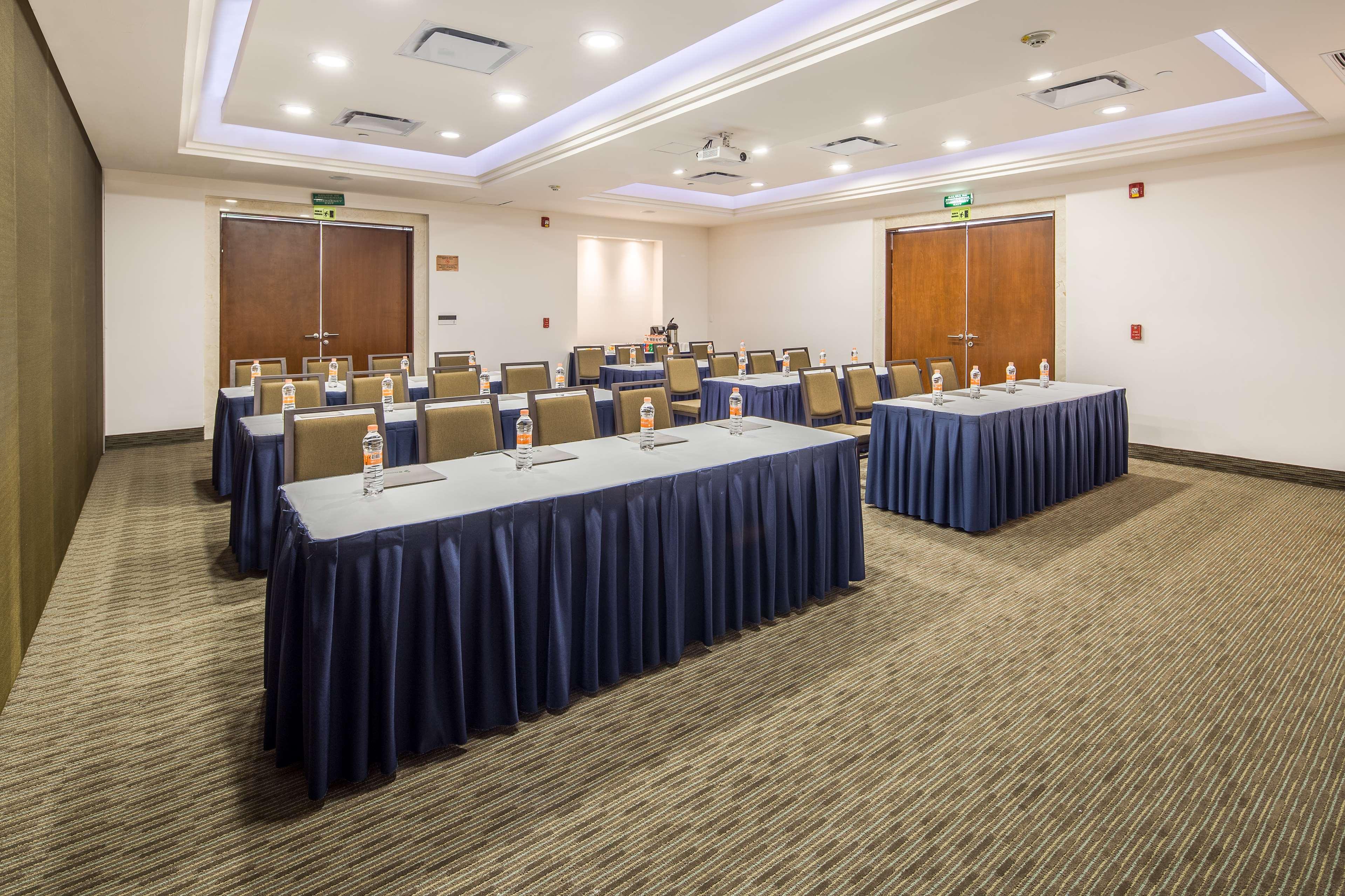 Wyndham Garden Playa Del Carmen Ξενοδοχείο Εξωτερικό φωτογραφία Meeting room