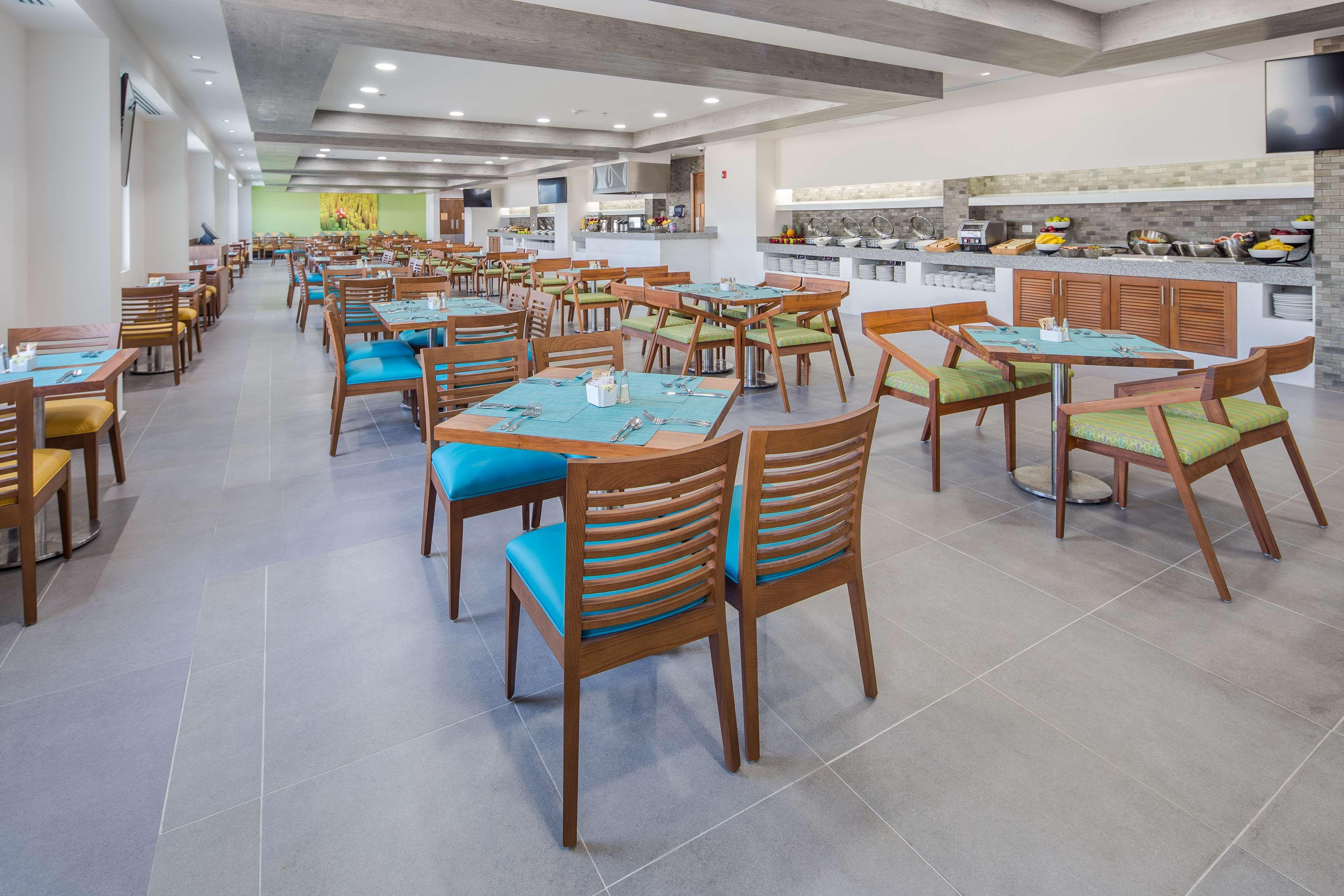 Wyndham Garden Playa Del Carmen Ξενοδοχείο Εξωτερικό φωτογραφία The restaurant
