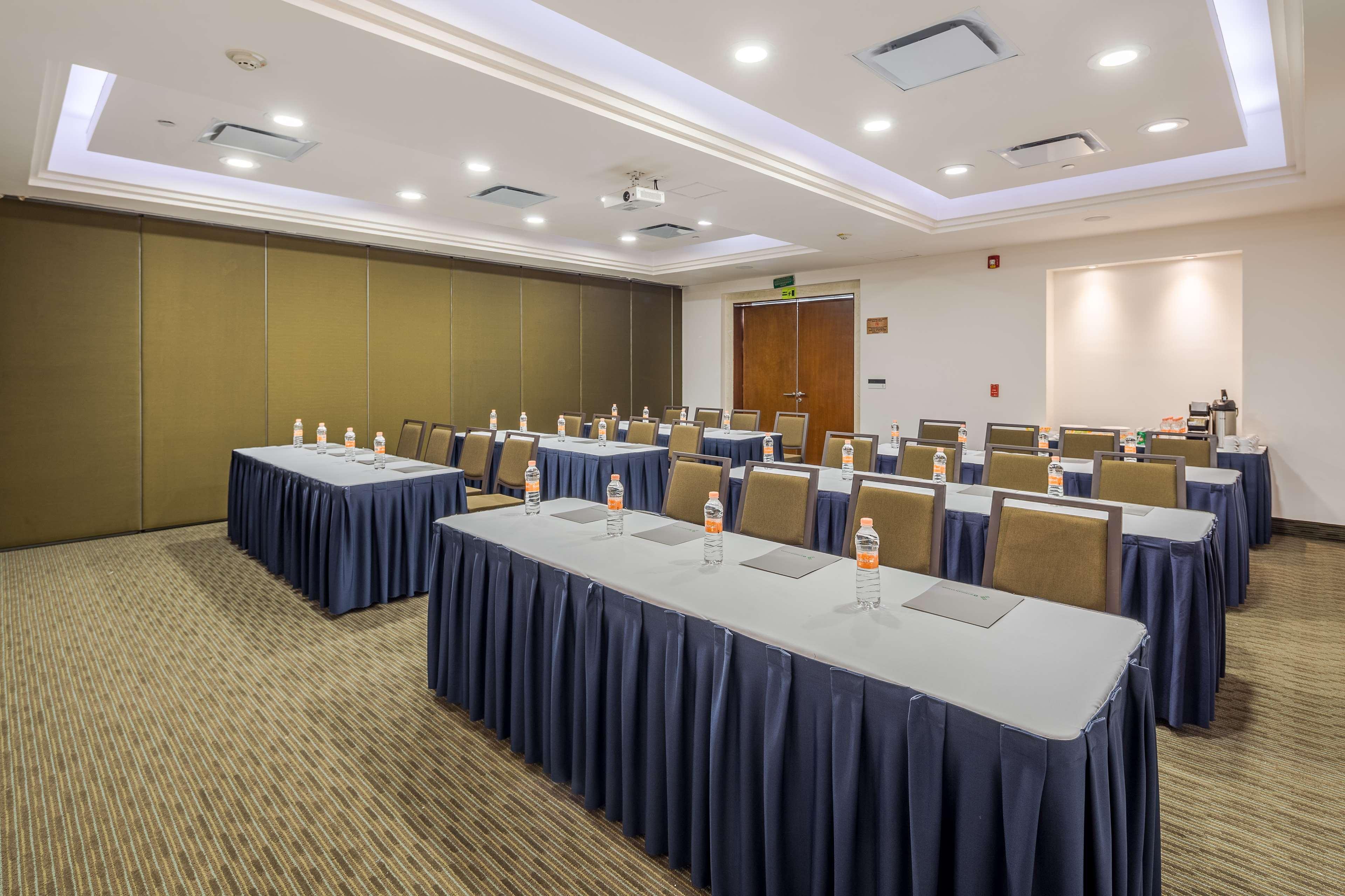 Wyndham Garden Playa Del Carmen Ξενοδοχείο Εξωτερικό φωτογραφία Meeting room