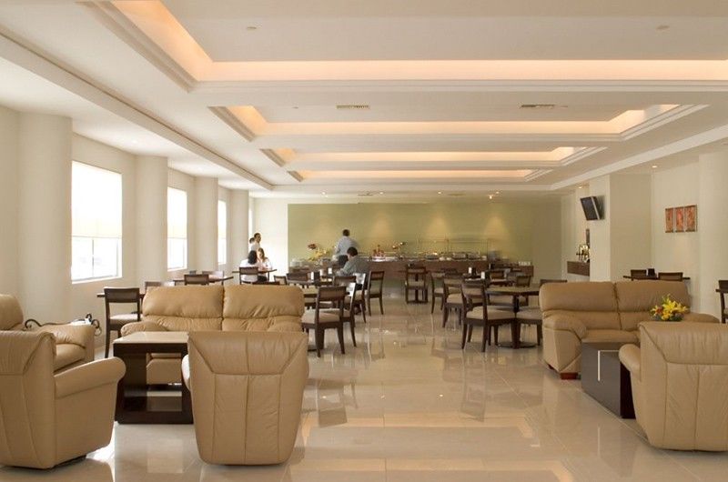 Wyndham Garden Playa Del Carmen Ξενοδοχείο Εξωτερικό φωτογραφία The restaurant at the hotel